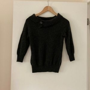 Half-sleeve grey cashmere sweater